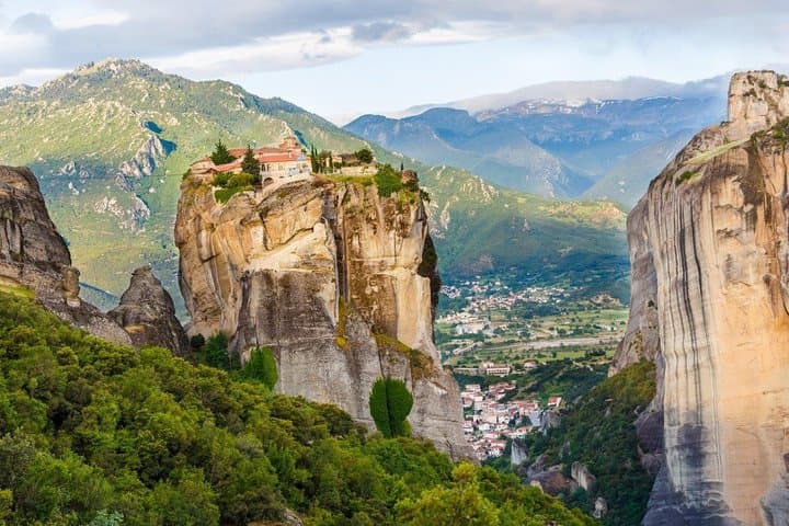 5-Day Best of Greece: Athens, Delphi & Meteora Cultural Tour photo 3