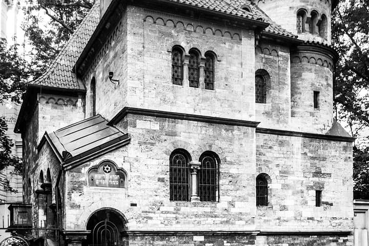 Prague Architecture Walking Tour — Art Nouveau, Cubism & Czech Art Deco photo 2