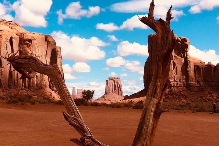 Sunset Tour of Monument Valley: Exploring Navajo Traditions and Monumental Landscapes at Dusk photo 6