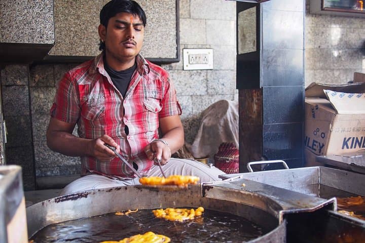 Street Food Walk from Paharganj to Connaught Place — New Delhi Food Tour