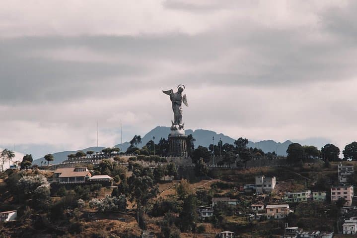 10-Day True Ecuador Experience — Andes to Amazon Adventure photo 3