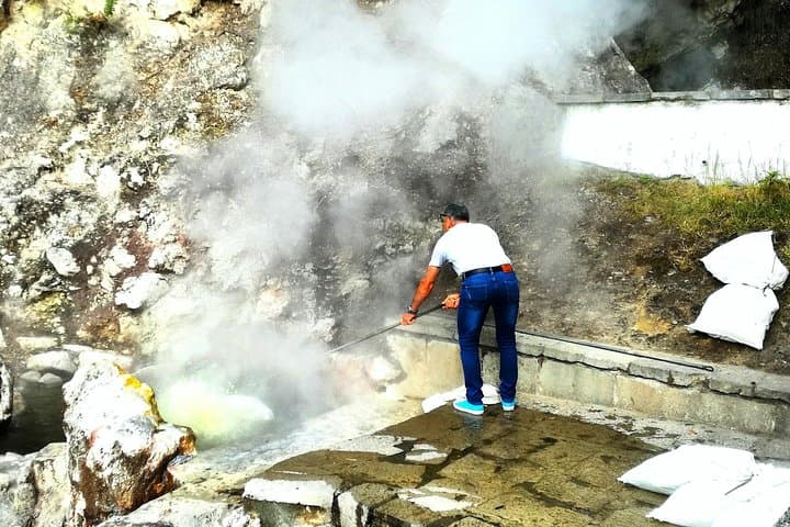 Full-Day Private Furnas Jeep Tour: Hot Springs, Cozido & Tea Plantations photo 5