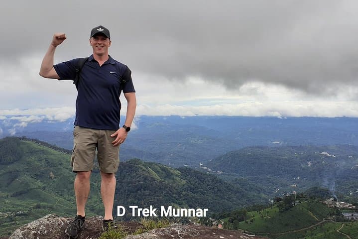Half-Day Trekking in Munnar: Tea Plantation & Grassland Hike