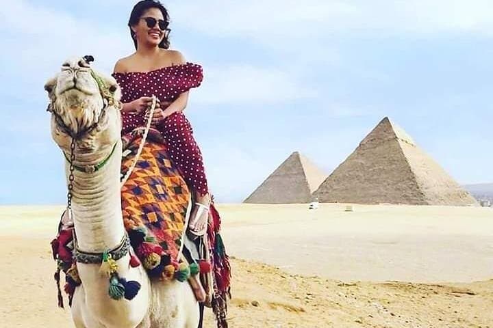 Giza Pyramids Camel Ride and Desert BBQ at Sunset photo 3