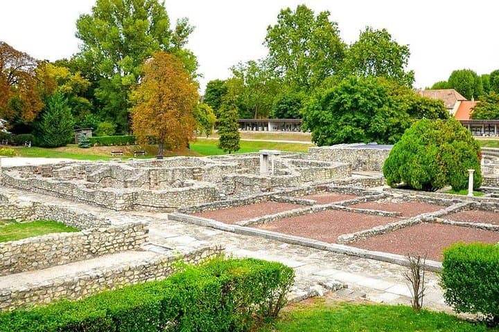 Uncharted Budapest by Bike: Óbuda Roman Ruins & Danube Food Tour photo 3
