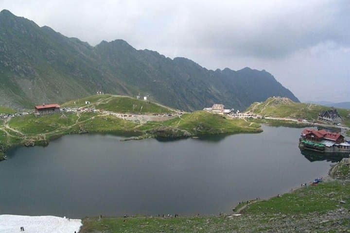 Făgăraș Mountains Multi-Day Hike — Negoiu, Moldoveanu & Bâlea Lake photo 4
