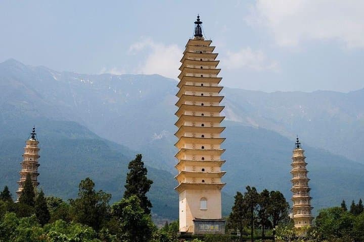 One-Day Dali Highlights: Cangshan, Three Pagodas & Erhai Cruise