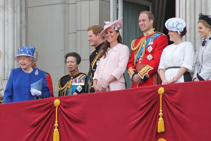 walking-the-crown-london-half-day-private-tour