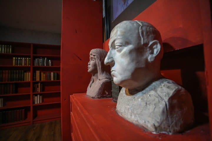Corpse Gallery Escape Room Barcelona — Xcape Room Bcn Live Puzzle Experience photo 5