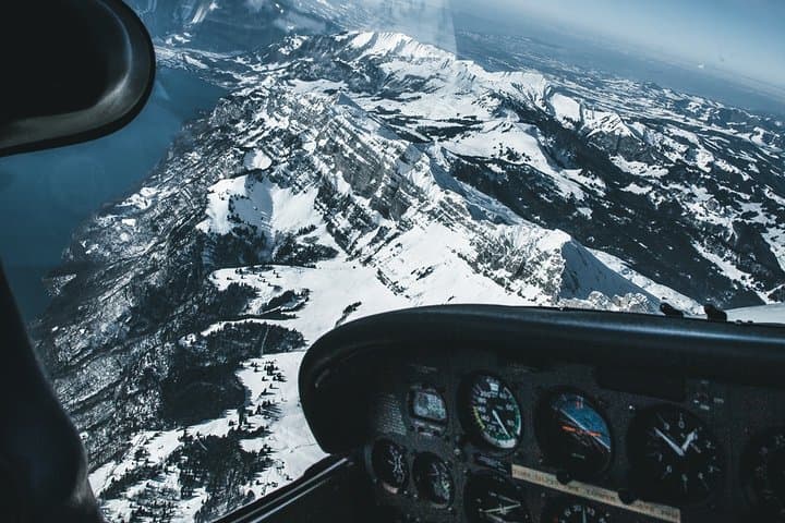 Private Sightseeing Flight Above the Doubs River from Besançon