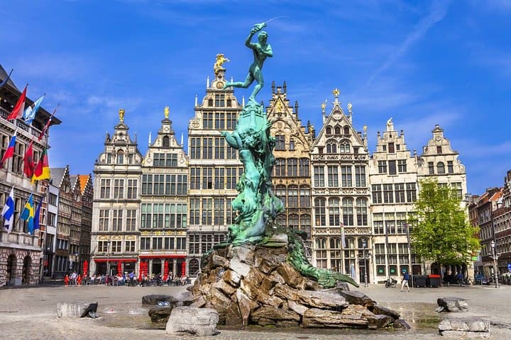 Antwerp e-Scavenger Hunt: Self-Guided Interactive City Trail for Families and Groups photo 6