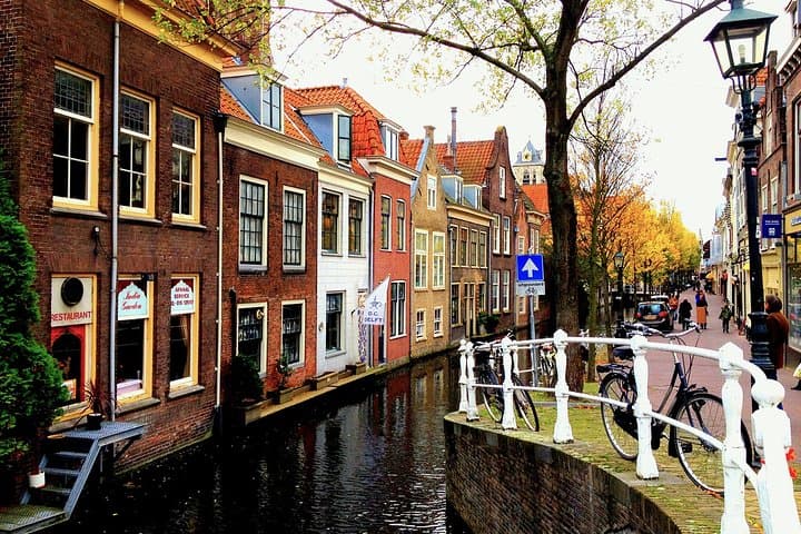 Delft e-Scavenger Hunt: Self-Guided City Game for Families and Groups photo 6
