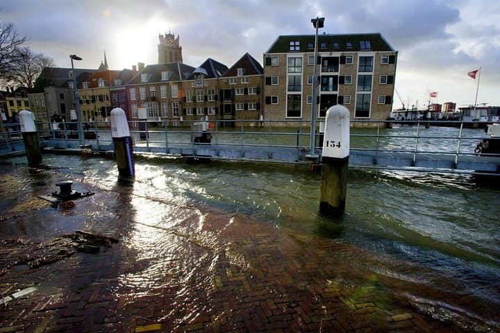 e-Scavenger Hunt Dordrecht: Self-Guided Smartphone City Trail photo 3
