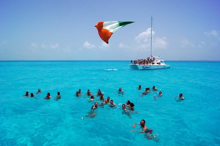 Sail to Isla Mujeres: Catamaran Day Trip from Cancun photo 6