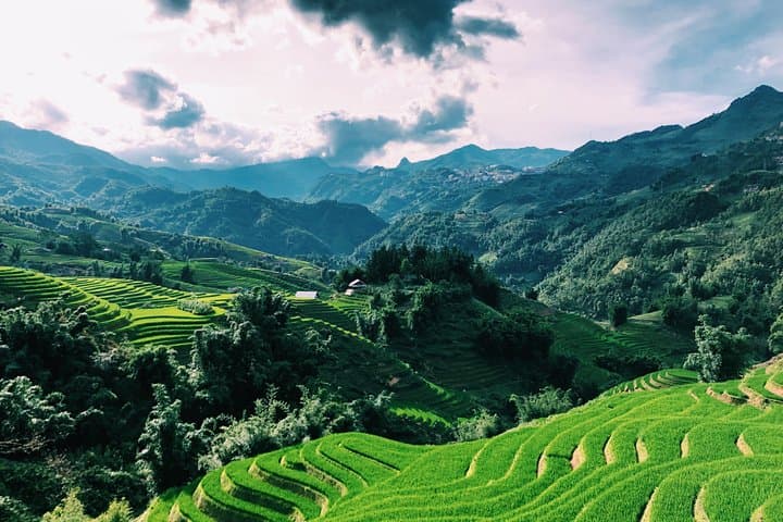 Sapa 2-Day Ta Van Trek & Homestay — Trek, Cook and Indigo Dye with H’mong Hosts photo 1