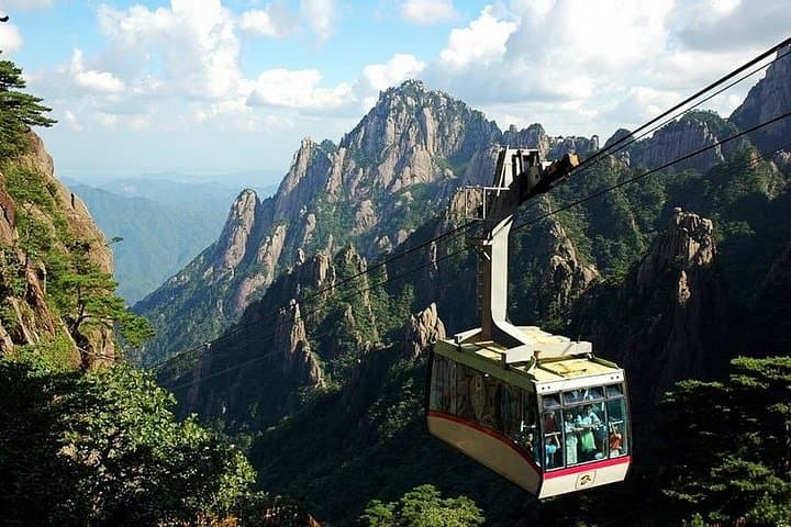 Huangshan & Hongcun: 2-Day Private Bullet-Train Escape from Hangzhou photo 2