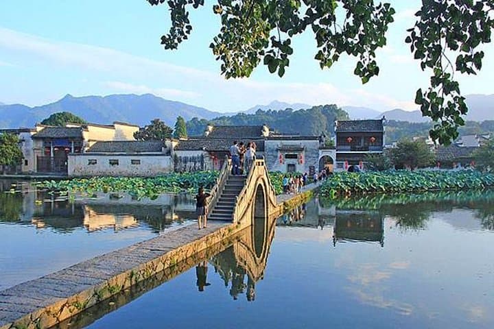 Huangshan & Hongcun: 2-Day Private Bullet-Train Escape from Hangzhou photo 6