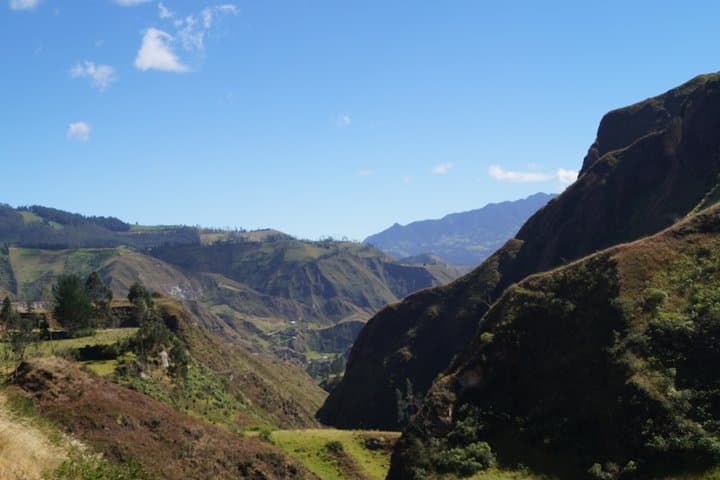 Quilotoa Loop & Cotopaxi: 3-Day Hiking Tour from Quito photo 3