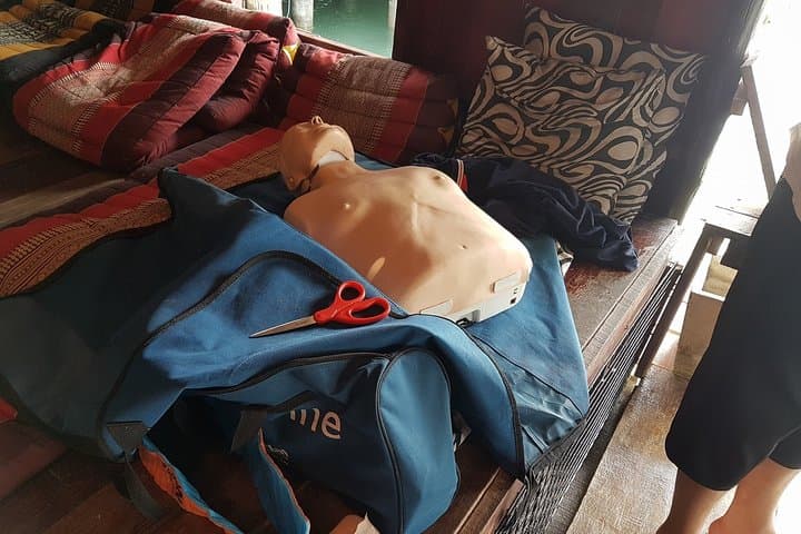Rescue Diver and EFR Course on Koh Chang — Advanced Rescue Diver Training & First Aid photo 3