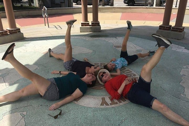 Crazy Dash Atlanta Scavenger Hunt: App-Led Self-Guided Walking Adventure photo 2