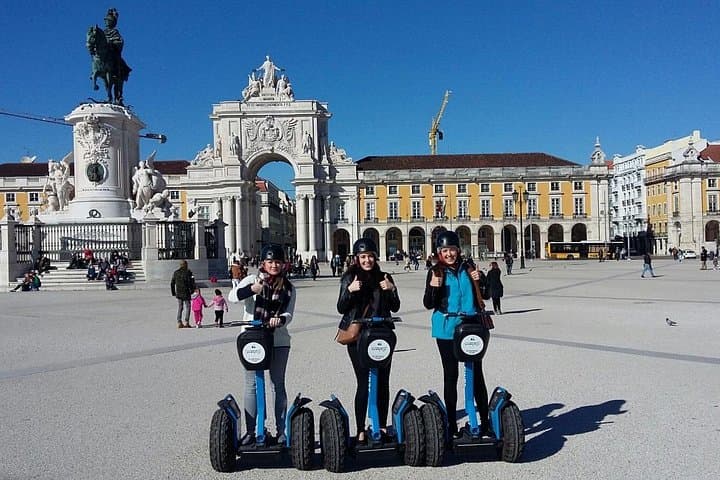 Lisbon Segway Tour: Castelo Hill & Mouraria 90-Minute Private Ride photo 3