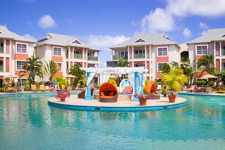 Bay Gardens Day Pass: Beach, Spa & Resort Access in Rodney Bay photo 4