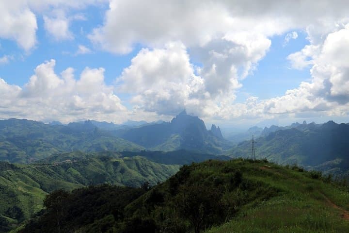 six-day-northern-laos-temples-waterfalls-and-caves photo 5