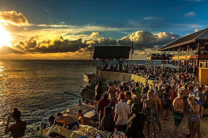 Sunset and Cliff Dives: Private Rick's Cafe Tour from Montego Bay photo 2
