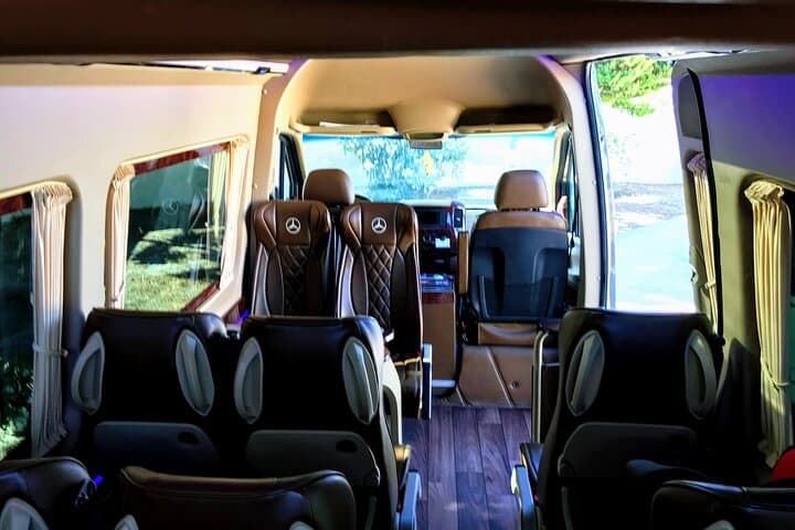 Streamlined Transfers: Navigating Santorini with Ease photo 6