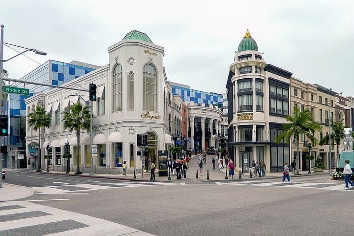 Los Angeles Private 5-Hour Driving Tour: Hollywood, Beverly Hills & Santa Monica photo 4