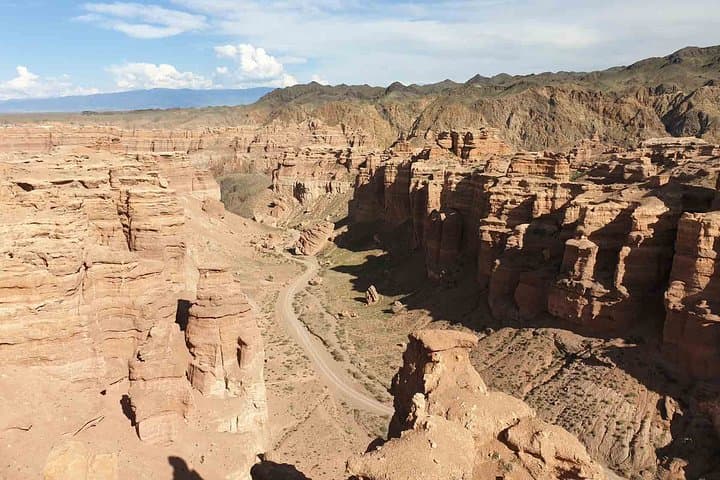 4-Day Almaty Adventure: Lakes, Canyon & High-Altitude Trails photo 5