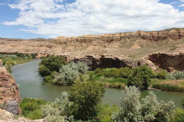4-Day Almaty Adventure: Lakes, Canyon & High-Altitude Trails photo 2