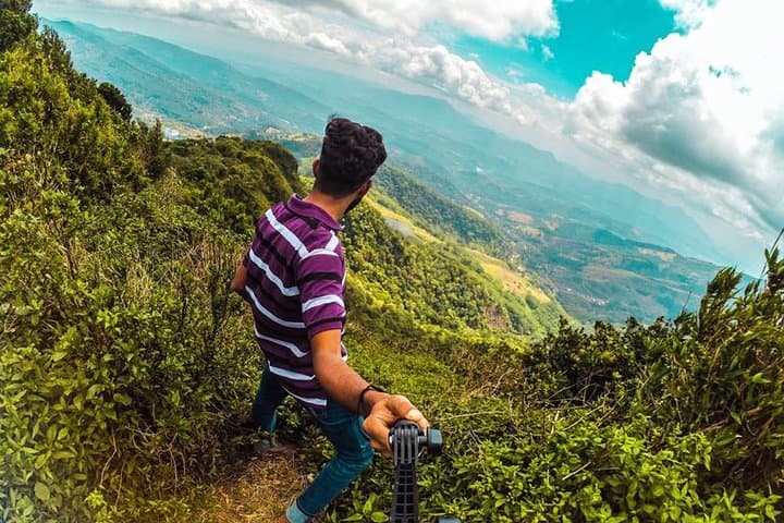 Riverston Guided Day Hike: Peaks, Pittawala Paththana & Sera Ella Waterfall photo 3