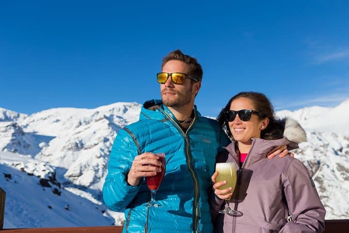 Valle Nevado & Farellones: Full-Day Snow Tour from Santiago