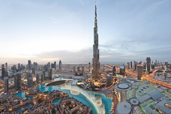 Burj Khalifa Level 124: 360° Views and 3-Course Dinner in Dubai photo 3