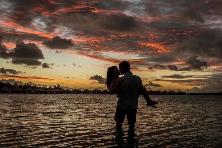 St. Regis Bora Bora Couples Photo Shoot: Romantic Resort Portrait Session photo 2