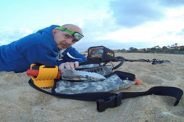 Sydney Treasure Hunt: Metal-Detecting Tour Through Iconic Harbor Sites photo 2