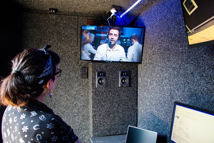 Undercover Agent Escape Game in London — Inside an MI6 Surveillance Van photo 4