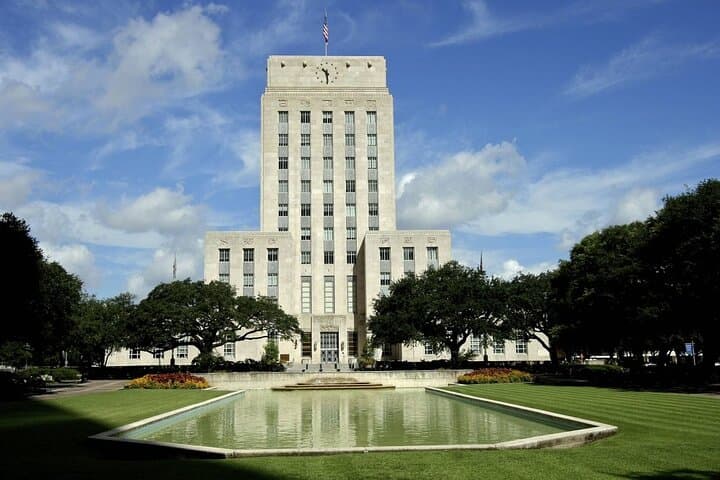 Downtown Houston Self-Guided Scavenger Hunt: Explore Minute Maid, City Hall & Discovery Green photo 6
