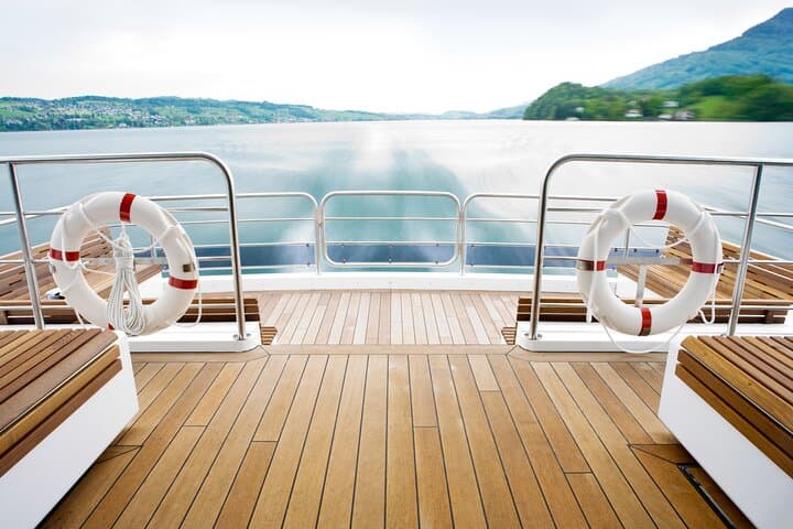 Lake Lucerne Panoramic Sightseeing Cruise: 1-Hour Yacht Tour from Lucerne photo 4