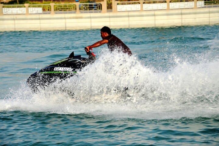 Abu Dhabi Jet Ski Rental: 1-Hour High-Speed Ride from Mina Fish Market