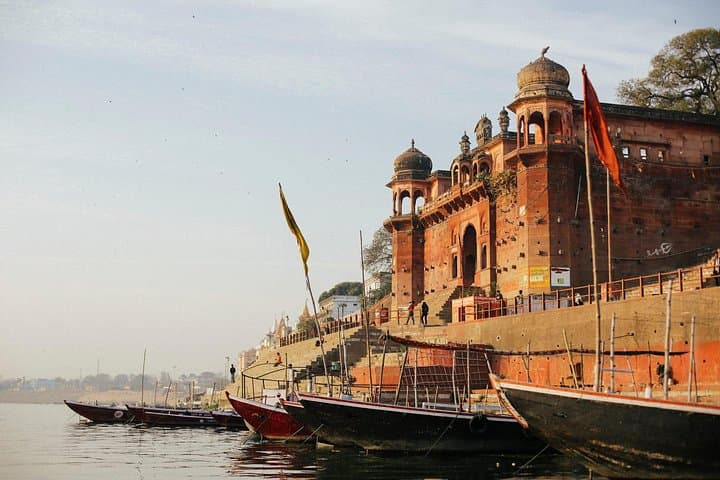 Varanasi Sunrise and Morning Downtown Walking Tour on the Ganges photo 3