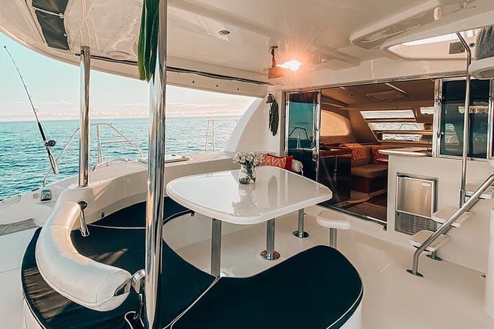 Private Oahu Sunset Yacht Charter from Ko Olina with Tasting Menu photo 5
