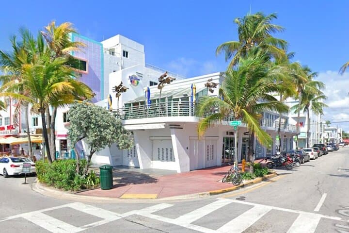 Miami Beach Bar Hunt: Let’s Roam App-Led South Beach Bar Crawl photo 4