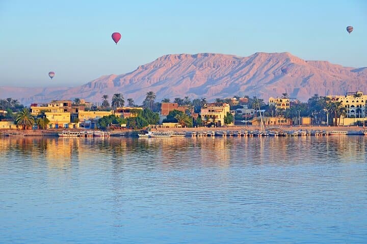 Hot Air Balloon Over the Valley of the Kings — Sunrise Flight Above Luxor photo 5