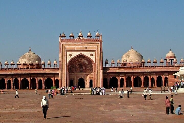 Walking Agra: Mughal Quarter, Kinari Bazaar & Mehtab Bagh Taj View photo 3