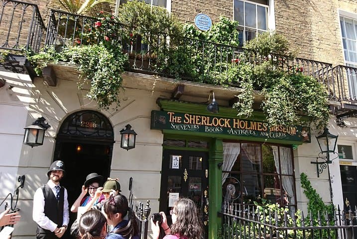 Sherlock Holmes and Jack the Ripper Private Guided Tour — London Walking Experience photo 3