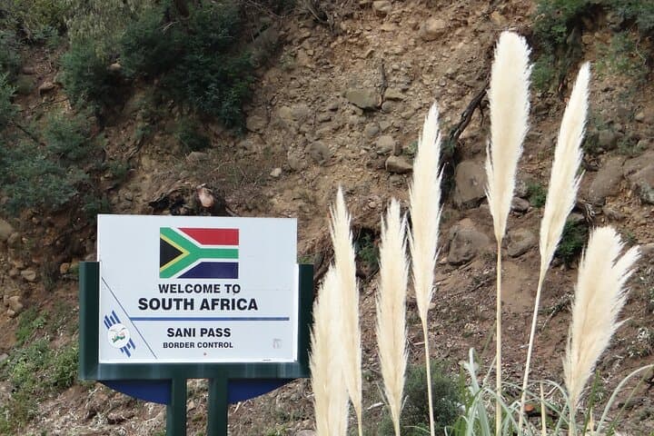 Sani Pass & Drakensberg Day Tour from Durban: 4x4 Into Lesotho photo 5