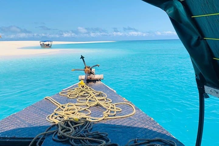 Full-Day Prison Island & Nakupenda Sandbank: Stone Town Boat Trip with Lunch