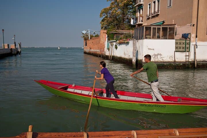 Learn to Row in the Venice Canals: Hands-On Venetian Rowing Experience photo 3